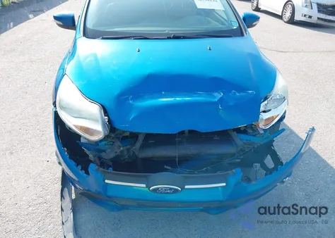 2012 Ford Focus Se z USA, uszkodzony, nr VIN 1FAHP3K29CL297244